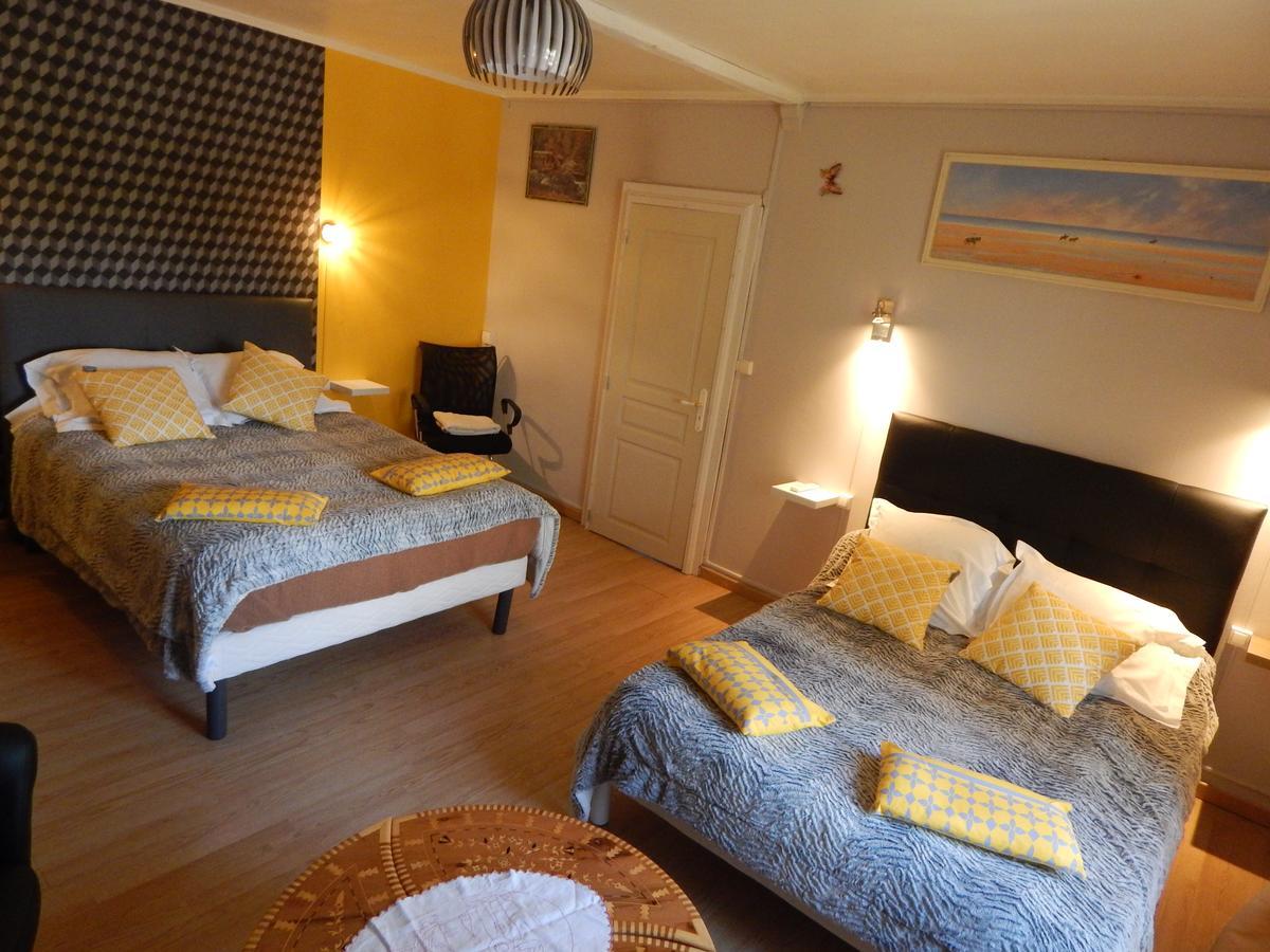 Bed and Breakfast Les Coquillettes Équemauville Exteriér fotografie